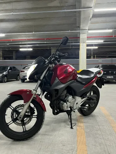 Cb 300 - doc ok no meu nome - mecânica 100% revisada