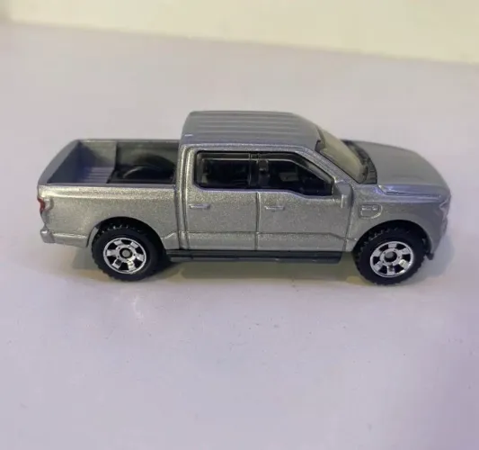 Miniatura Matchbox 2022 Ford F-150 Lightning Prata Loose Novo Picape