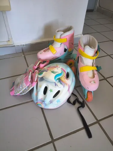 Patins infantil - ajustável de 30 a 33