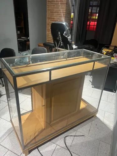 Balcão vitrine 