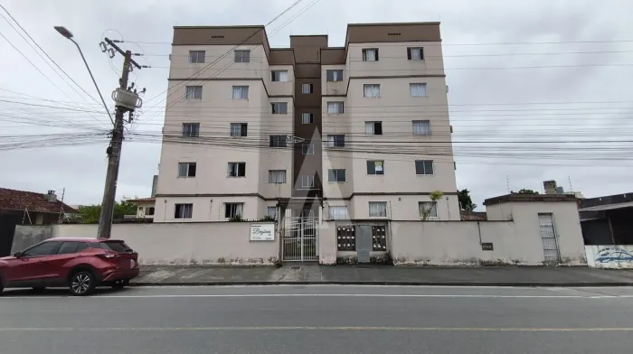 Apartamento com 3 quartos, cozinha com armários e 1 vaga de garagem no bairro Jardim iriri