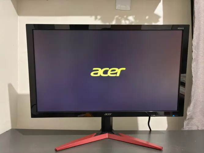 Monitor Gamer Acer KG241Q Sbiip 23.6? Full HD 144Hz