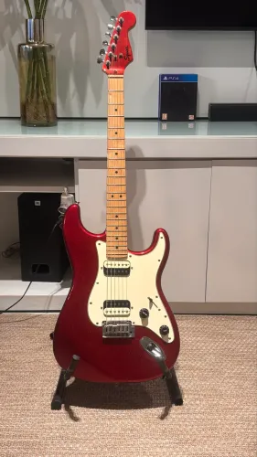 Guitarra Fender Squier Conteporary Stratocaster HH