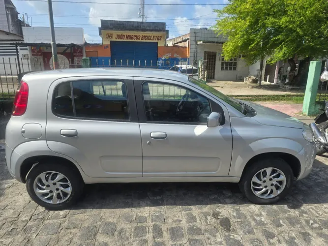 Fiat Uno Vivace/rua 1.0 EVO Fire Flex 8V 5P 2014
