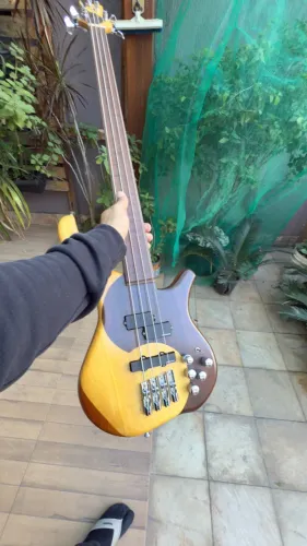 Contrabaixo MGBASS fretless