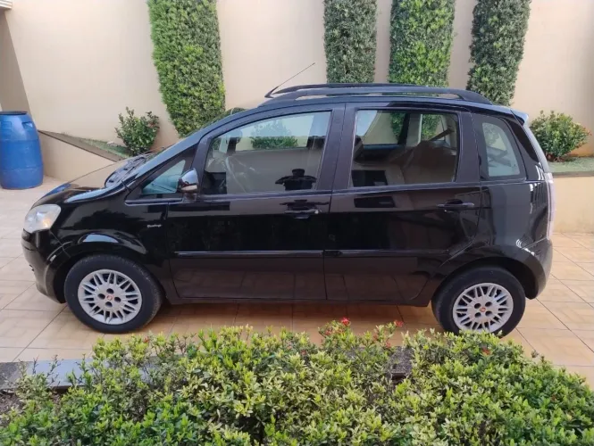 Fiat Idea Essence Dualogic 1.6 Flex 16V 5P 2013