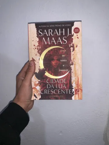 Cidade da Lua Crescente (Livro usado)