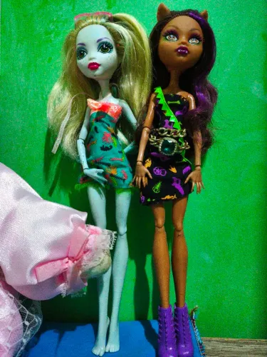 Bonecas Monster High
