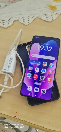 Redminnote 13 pro 5g. Camera 200 megapix