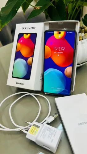 Smartphone Samsung M62 Bateria Longa Duração (7000mah)