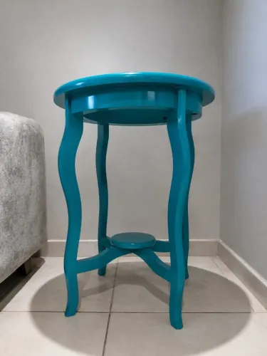 Mesa provençal laqueada