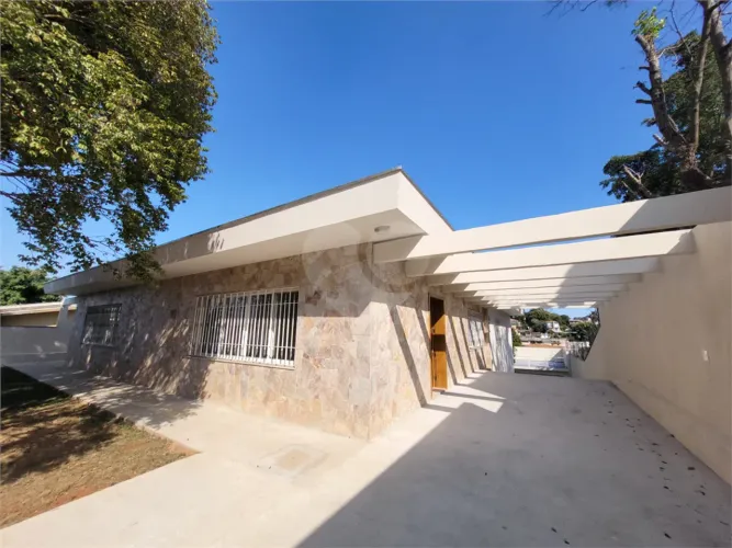Casa térrea com 4 quartos à venda ou para locação em Vila albertina - SP