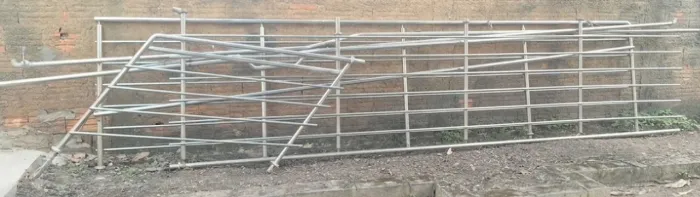 Corrimão e Parapeito (Guarda-Corpo) de Aço Inoxidável Usado