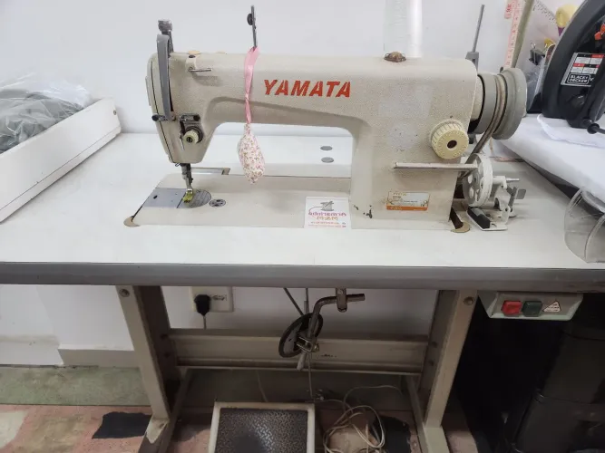 Máquina Reta Industrial