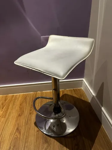 Banqueta com Regulagem de Altura