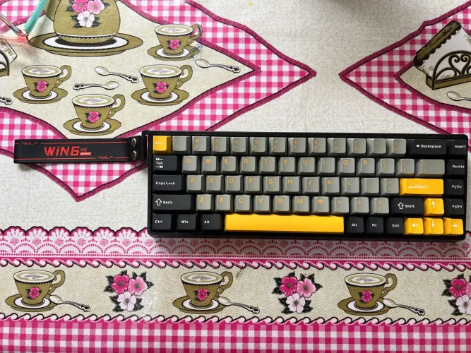 Teclado Aula Win68 He Max 60% Switch Wing