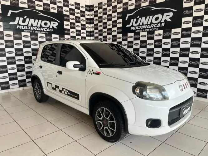 Fiat Uno Sporting 1.4 EVO Fire Flex 8V 4P 2012