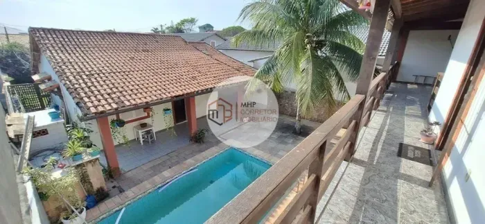 Casa à Venda em Itaipuaçu com Piscina, Área Gourmet e Suítes Perto da Praia e do Comércio