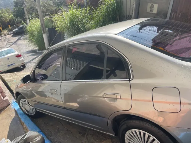 Honda Civic Sedan LX 1.7 16V 115cv Mec. 4P 2001