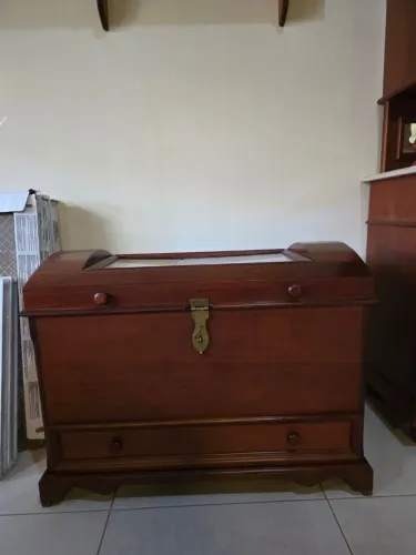 Baú Antigo Madeira Maciça 