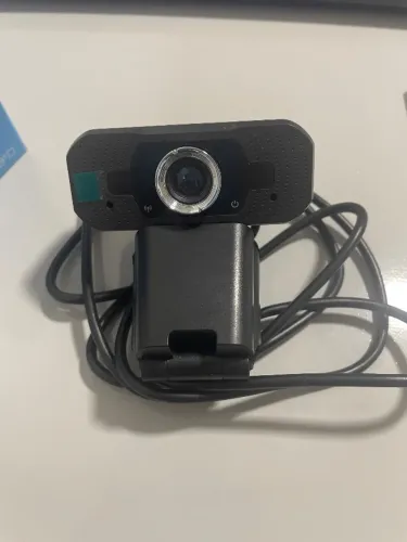 Webcam Full HD 1080p - Nova na Caixa (Plug and Play com Microfone)