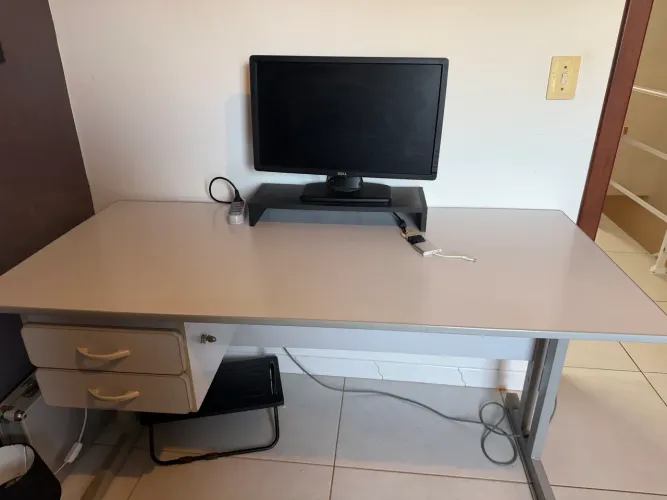 OPORTUNIDADE | MESA DE ESCRITÓRIO