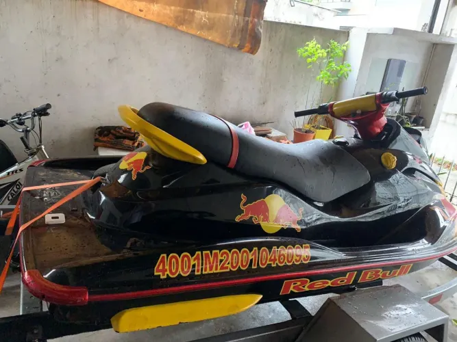 Jet ski 