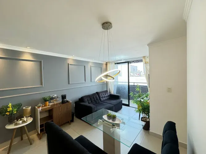 Alugo apartamento mobiliado no Aeroclube, entre o Carrefour e Bessa shopping