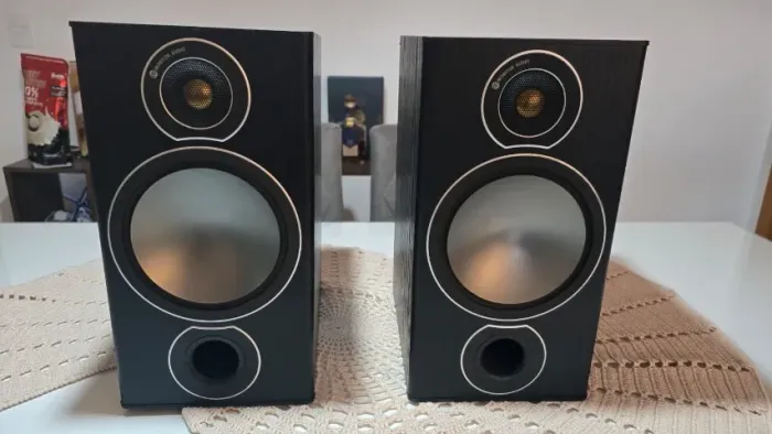 Monitor Audio Bronze 2 - Par de Caixas Bookshelf - Preto - Impecáveis
