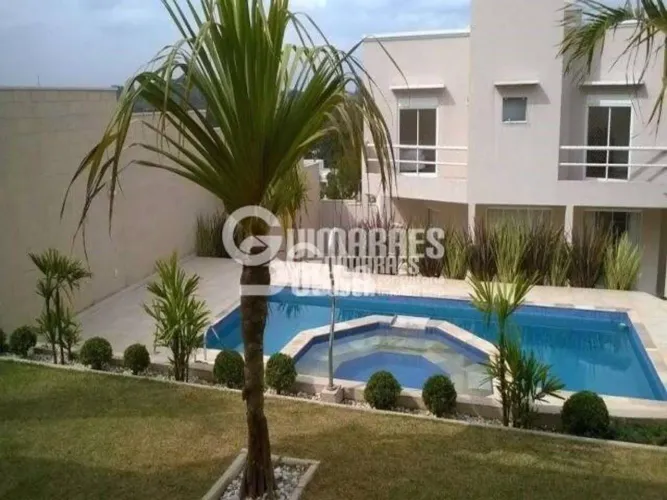 Vende ou aluga Excelente casa em condomínio no Caxambu, Jundiaí