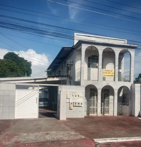 Casa com 7 apartamentos