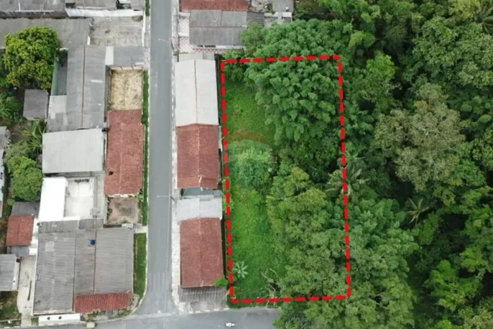Terreno Amplo em Vila Maria, Pariquera-Açu!