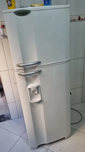 Geladeira electrolux