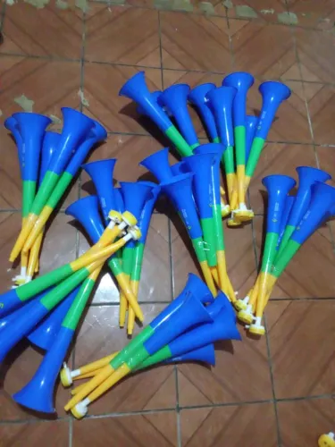 Vendo Cornetas e variades