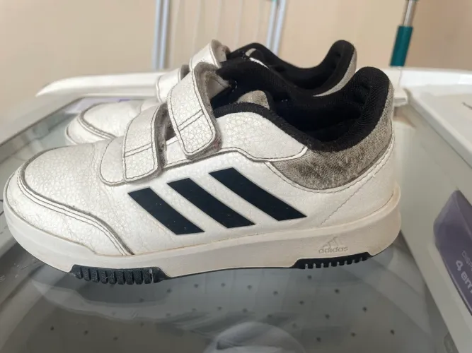 Tênis Adidas Tensaur 