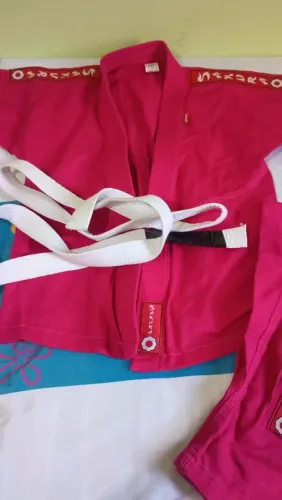 Vende-se kimono infantil feminino