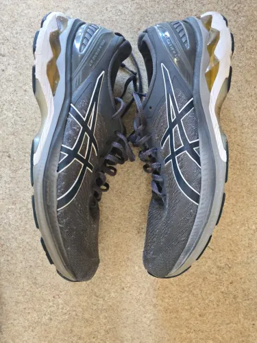 Tênis ascis gel kayano 27/ n° 45