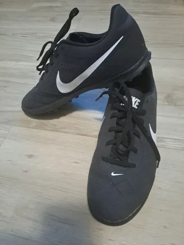 Chuteira Society Nike Beco 2 TF - Preto e Branco Preto - 42<br>