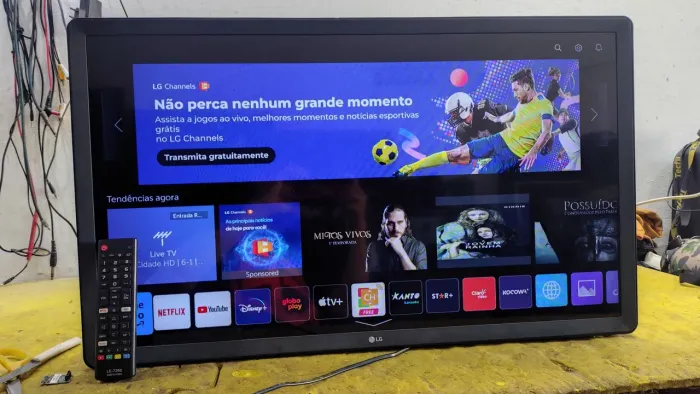 tv LG 32 webos com controle tv semi nova