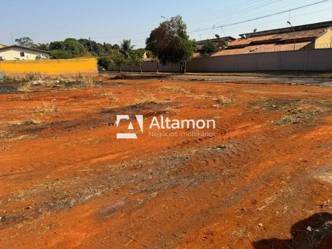 Vende 04 lotes juntos no Setor Estrela Dalva - 2ª Etapa - Bico de quadra.
