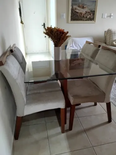 Mesa de jantar vidro ( perfeito estado)