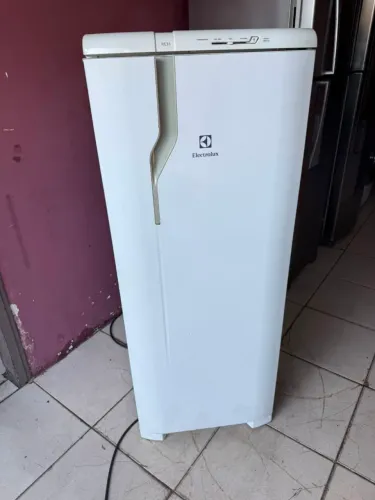 Geladeira Electrolux RDE38 super ENTREGO