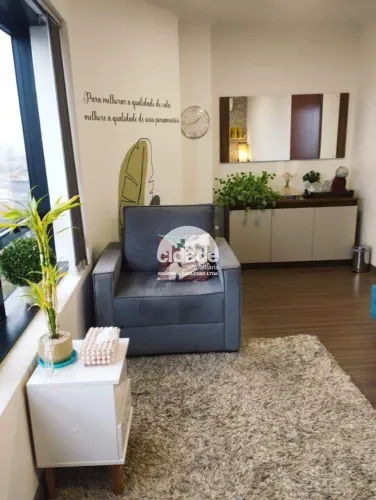 Sala Comercial Mobiliada à Venda no Centro de Cascavel