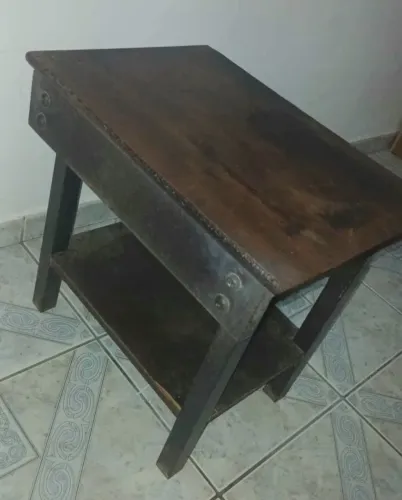 Criado mudo 