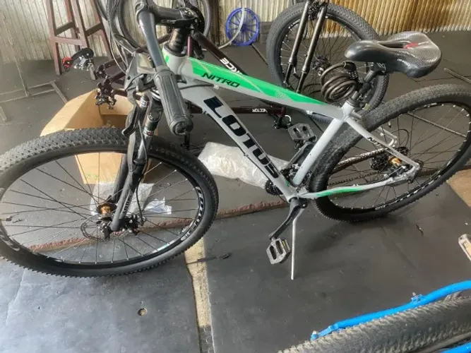 Bicicleta Lotus Nitro Aro 29 - Seminova (1 ano e 4 meses) - Com Nota Fiscal