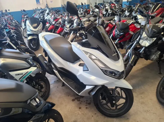 Honda PCX 2026 160cc shalom veículos