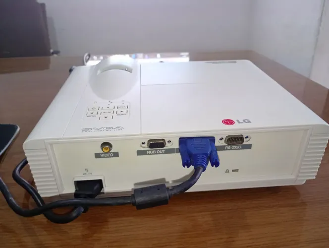 Projetor LG data show