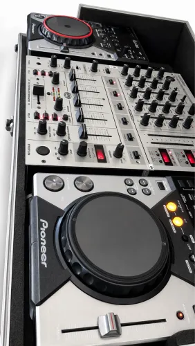 ? Kit DJ Pioneer CDJ-400 + Mixer Behringer DJX700 em Case Profissional