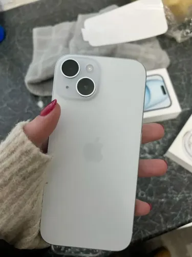 iPhone 15 Branco 128 não perca