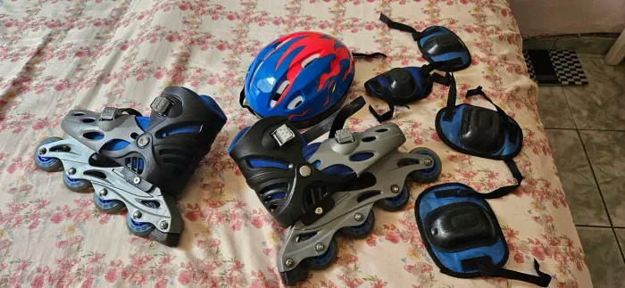 Vende se um patins.